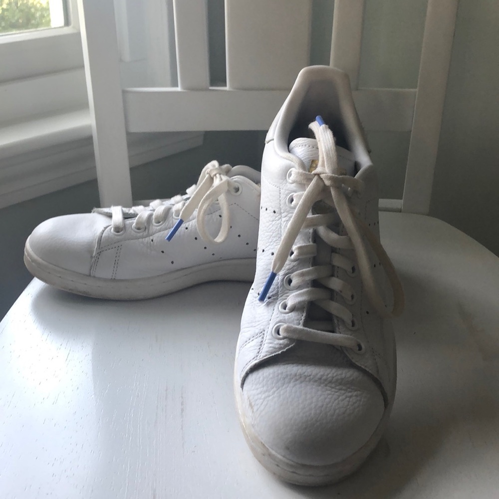 Stan Smiths - image 1